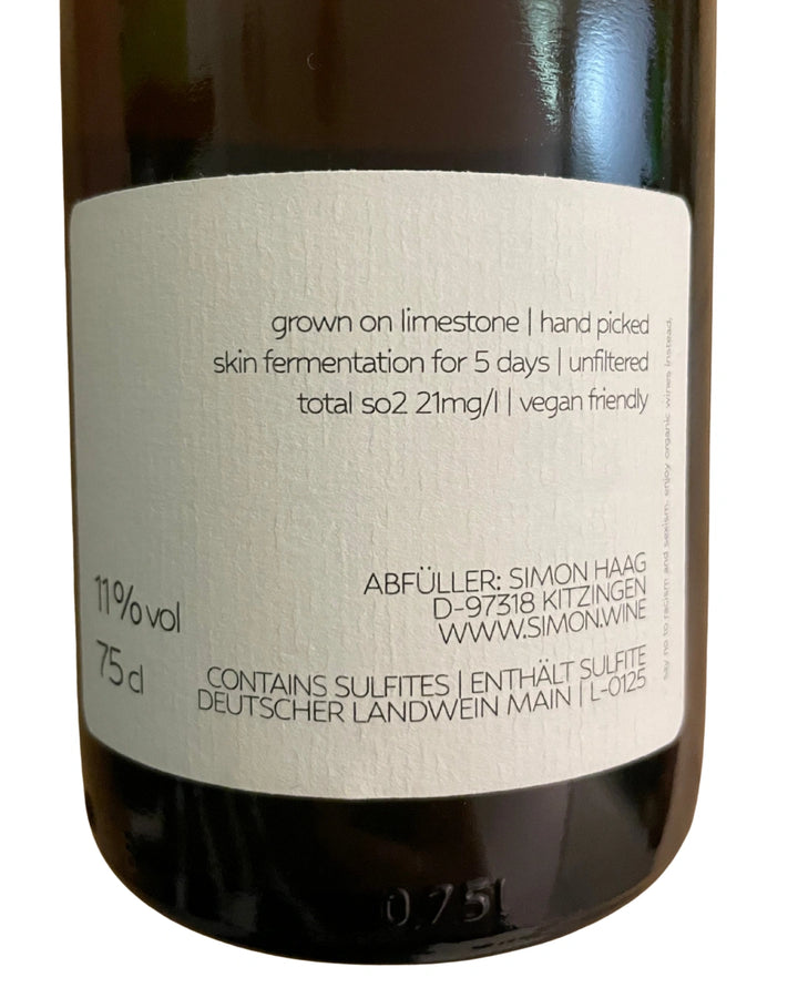 2022 Traminer WE SHOULD ALL BECOME LOUDER., Simon Haag